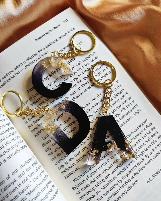 Black Gold Initial Keychain Set — Design #11